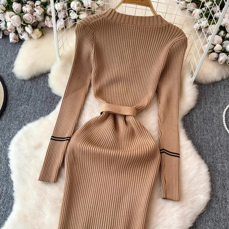 O Vestido Longo de Inverno com Manga Longa Serena foi criado para mulheres que desejam unir elegância e conforto em uma única peça.