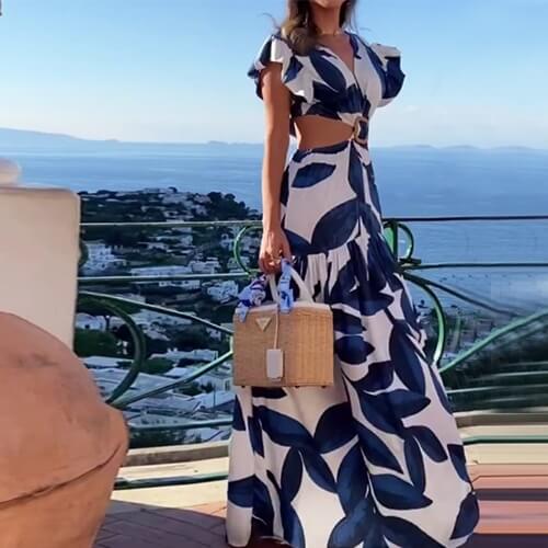 Este vestido é uma expressão de estilo que destaca a elegância do azul sereno, perfeito para mulheres que buscam um visual sofisticado e distinto. Vista-se com distinção e elegância.