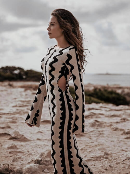 Descubra a dualidade elegante no Vestido Catarina Longo Branco e Preto da Nobrelo. Este vestido exibe um equilíbrio perfeito entre o branco e o preto, proporcionando uma aparência única e sofisticada.