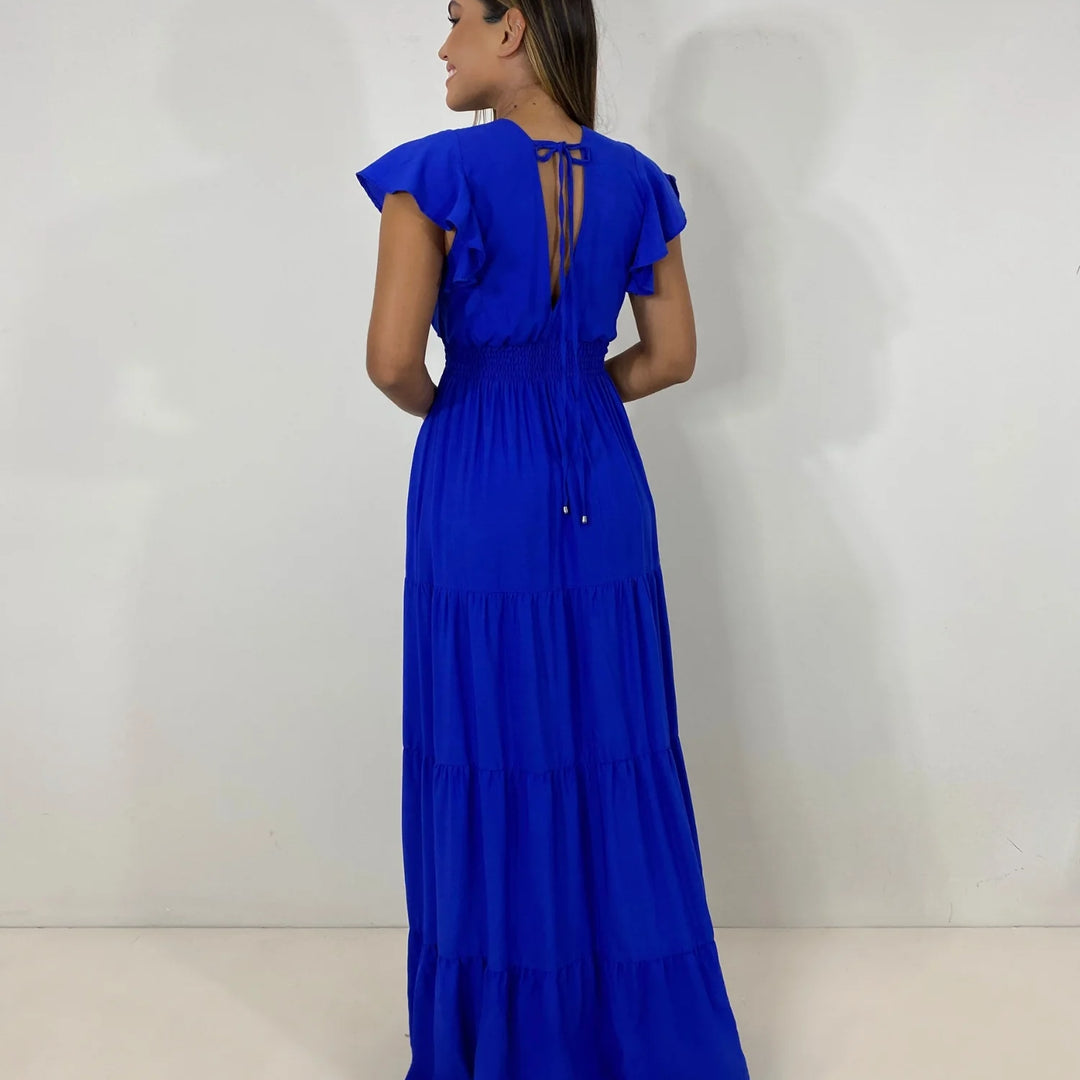 Seja para um evento formal, um encontro especial, ou um passeio descontraído, o Vestido Aurora se adapta perfeitamente a diversas situações. 