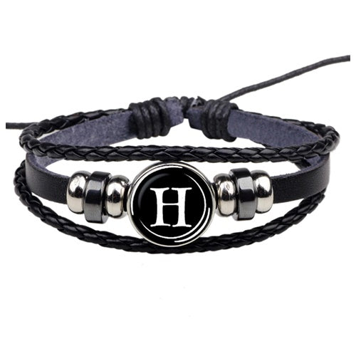 Pulseira de couro com letra inicial do nome H - Venha conferir em nosso site