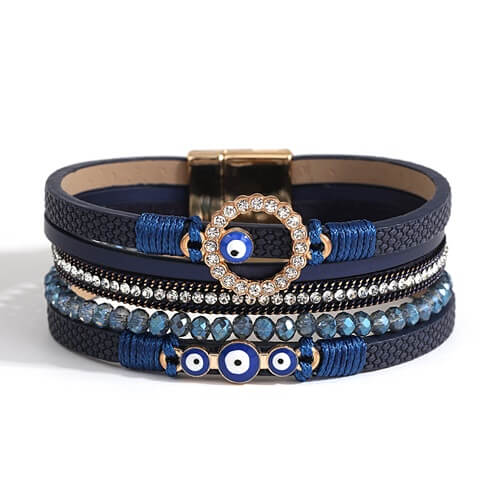 Joias de olho grego não podem faltar. Se você curte uma joia com estilo e para usar em qualquer ocasião, essa pulseira é perfeita. 