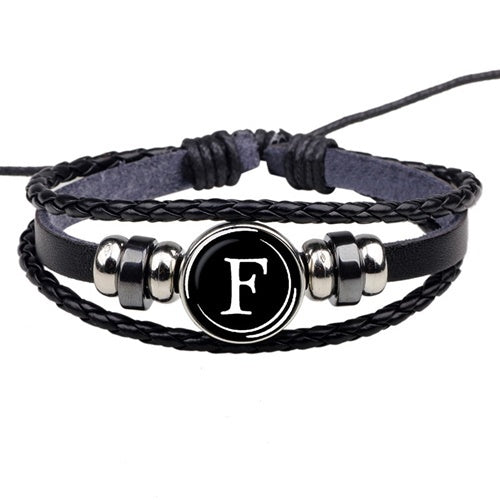 Pulseira de couro com letra inicial do nome F - Venha conferir em nosso site