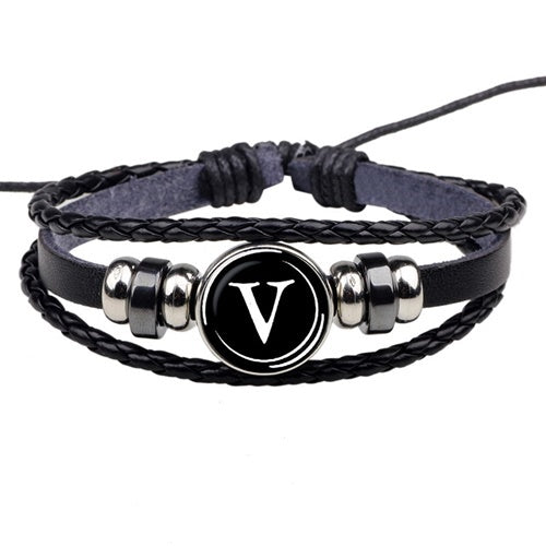 Pulseira de couro com letra inicial do nome V - Venha conferir em nosso site